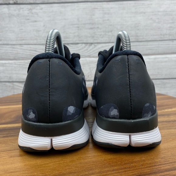 Nike Women’s Free Run 5.0 V4 Black Grey Running Shoe 695168-003 Sneaker Size 9.5 - Picture 7 of 10